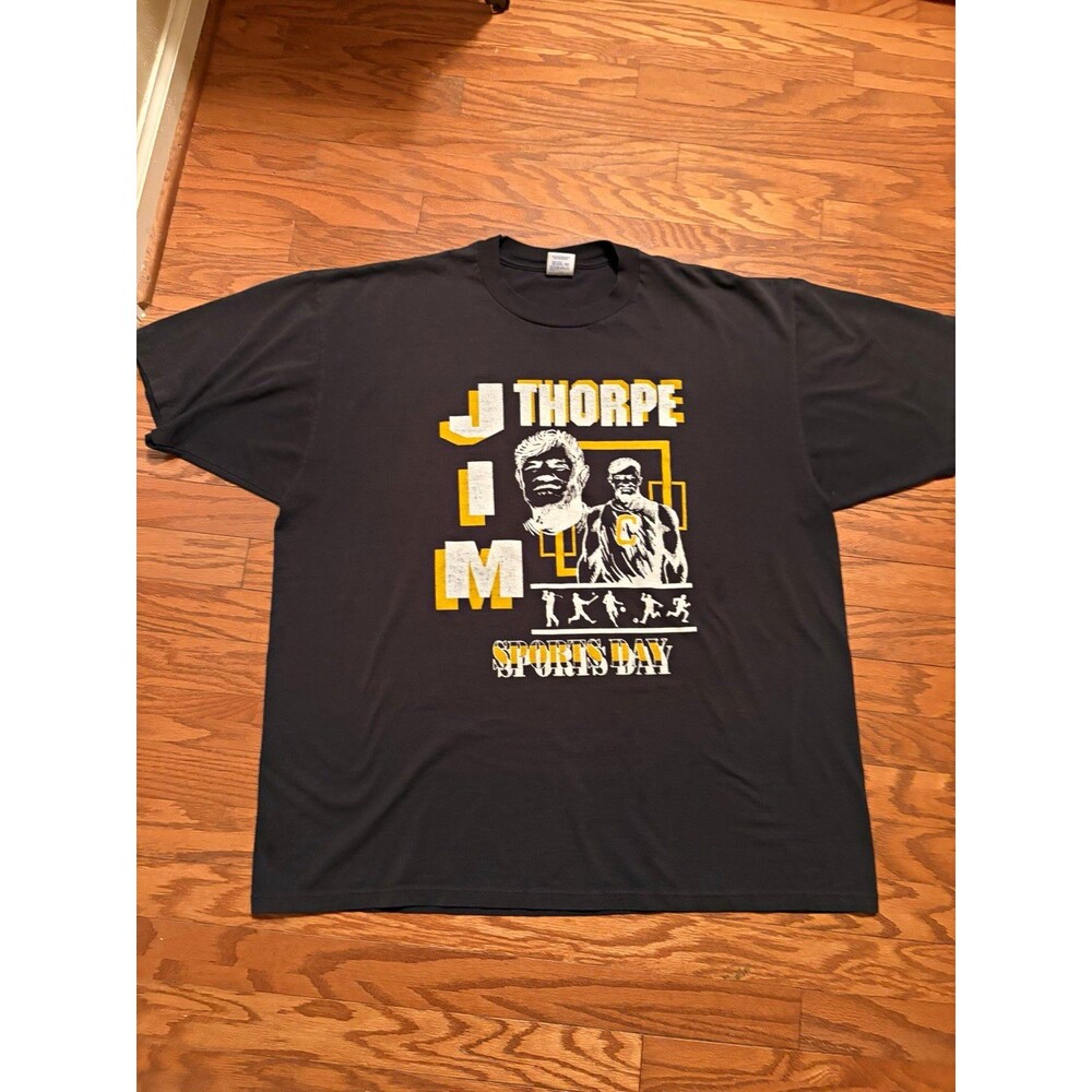 Men's Jim Thorpe Size 2XL Black Graphic Tee Crew Neck Short Sleeve T-Shirt